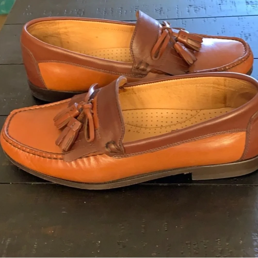 Excellent Preowned Condition Florsheim Mens Loafers Size 8.5D.